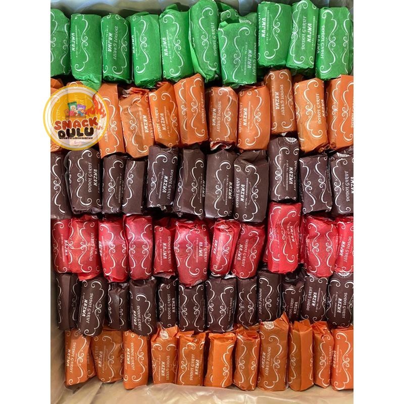 

Dodol Batik 1 Kg Oleh-Oleh Khas Garut Kemasan Batik | 4 Rasa Strawberry - Mocca - Pandan - Durian