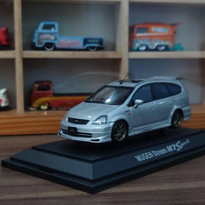 Diecast Honda Stream Skala 1:43 Ebbro RARE ITEM 