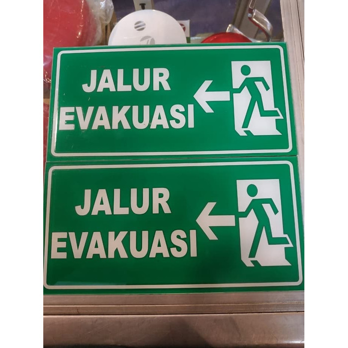

JUAL ACRYLIC SIGN JALUR EVAKUASI UK 20X10CM