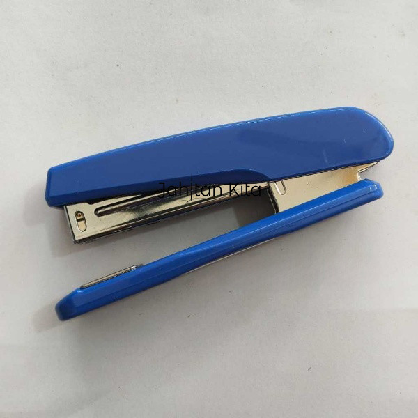 

stapler kenko hd 10 dan hd 50 / hekter kenko warna random - Jahitan Kita