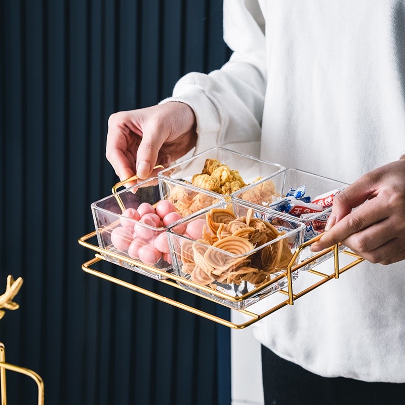 GANGSASHOP   OMOI  Set Hadiah 4 Mangkok Kaca Snack dengan Tray Emas Besi dan Sendok Aesthetic Luxuri