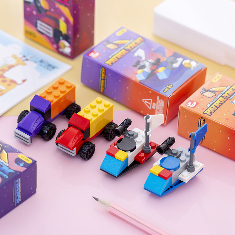 

1pcs Creative Cartoon Car DIY Building Block Mini Pencil Sharpener Kindergarten Prize Manual Assembly Pencil Sharpener