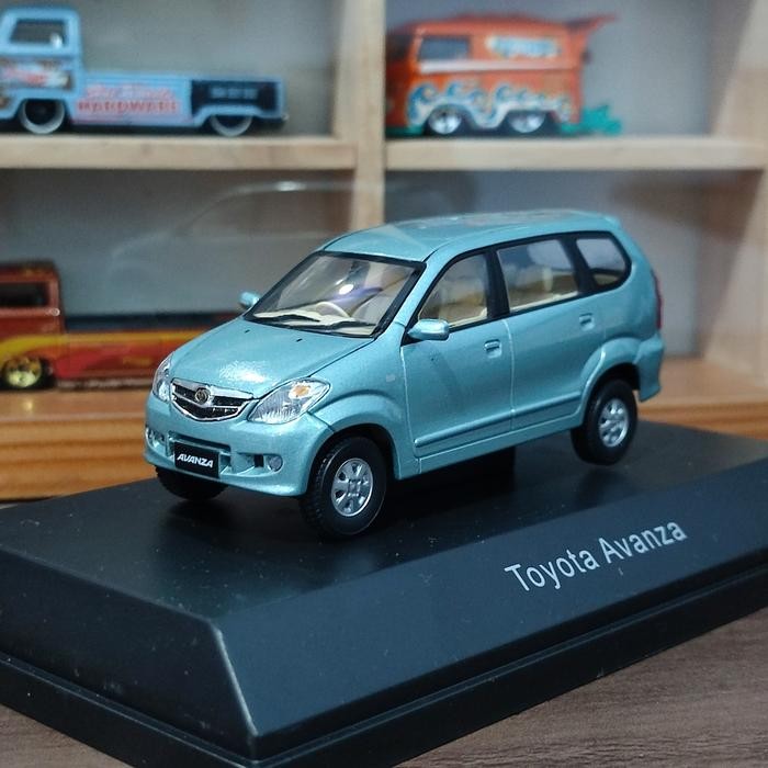 Diecast Miniatur Toyota Avanza Old Blue 1:43 Auto2000