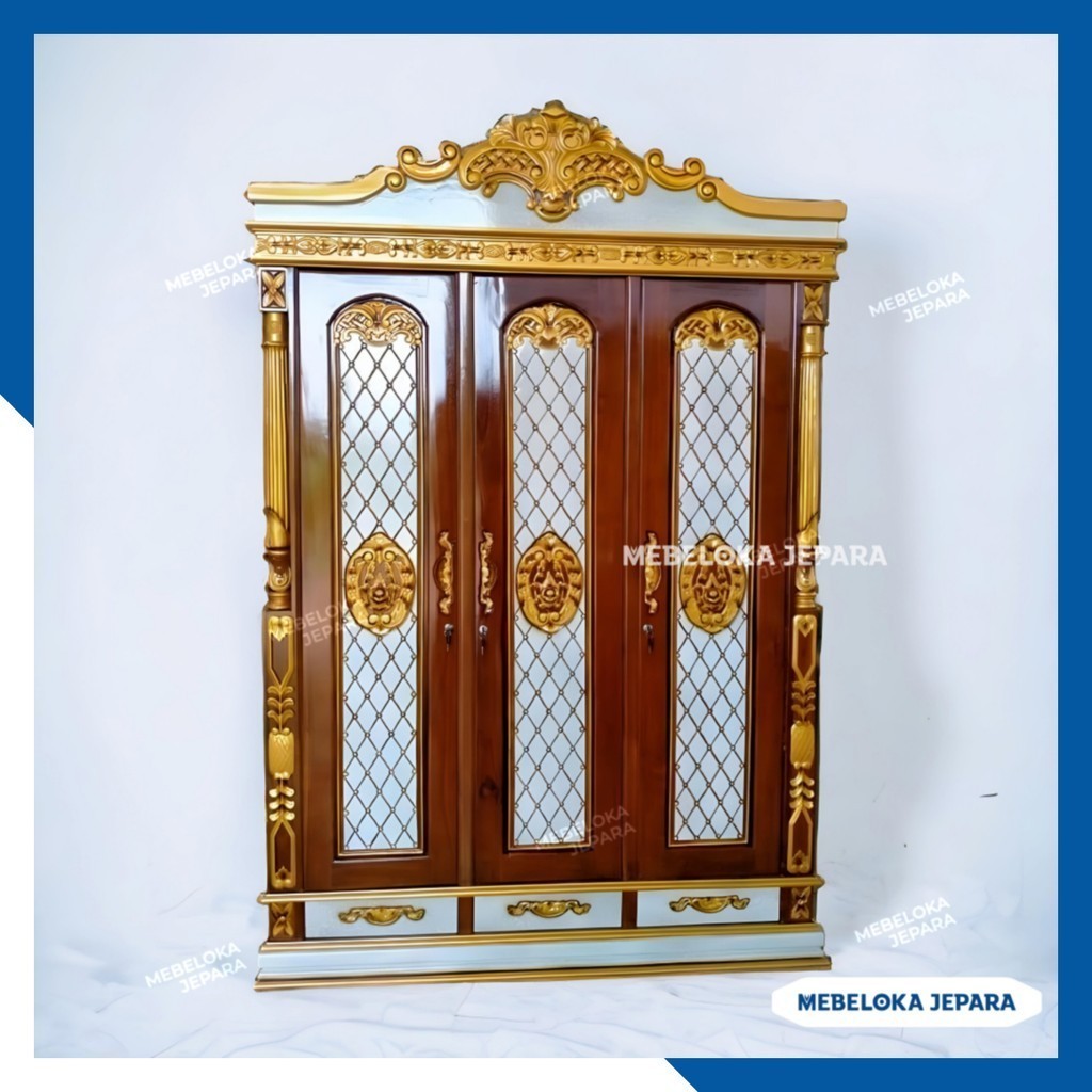Lemari pakaian ukiran 3 pintu cinta. Almari baju kayu jati jepara finishing duco