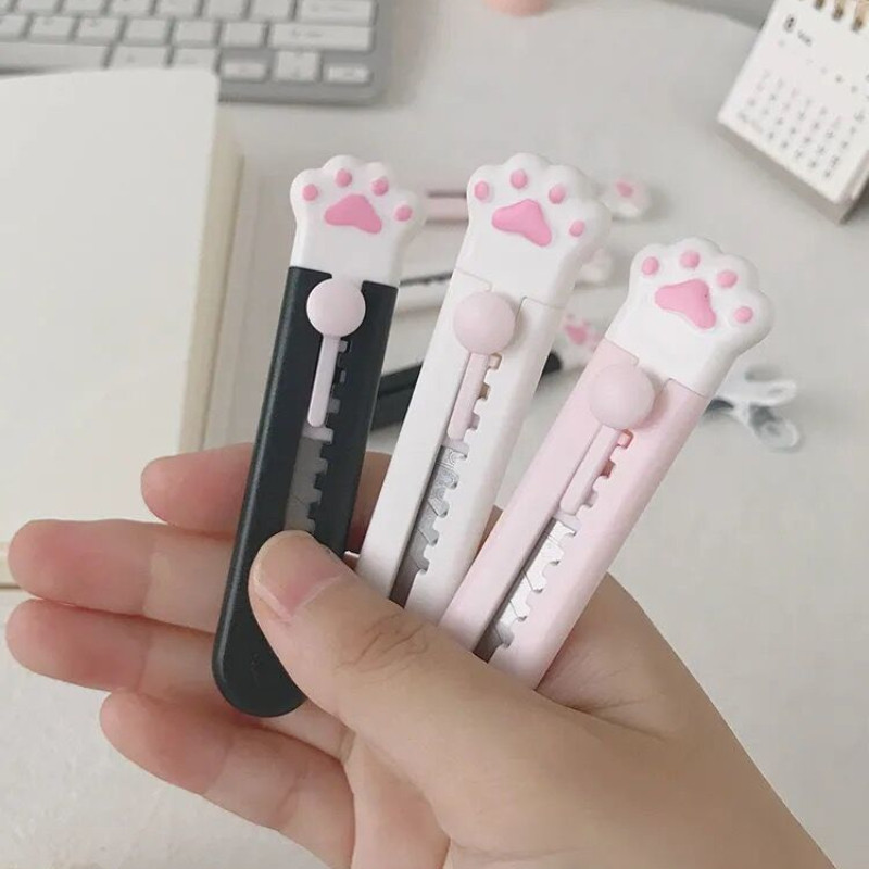 

1Pc Cute Cat Paw Mini Retractable Utility Knife Girl Pocket Portable Express Box Envelope Opener Kawaii Stationery Paper Cutter