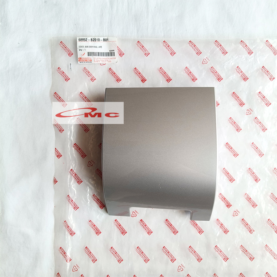 Panel Tutup Cover Lampu Stop Lamp Bawah Kanan Daihatsu Grand Max Mini Bus Ori 68852-BZ010-B01 68852-
