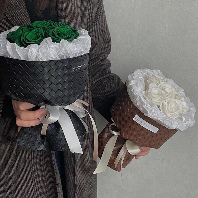 

Leather Wrapping Paper for Valentine's Day, Round Bouquet DIY Material, 1.4 m