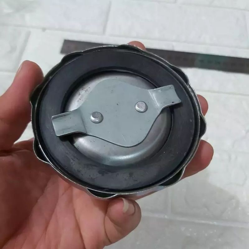 

RD75 Fuel tank cap Tutup tangki minyak solar mesin diesel kubota rd85 RD 75 RD 85 amplas