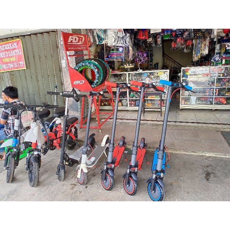 Skuter scuter listrik dewasa