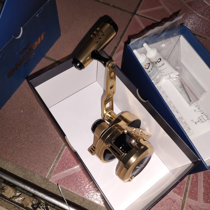 reel daido jig king 200 atau 300 left jigking overhead Terlaris