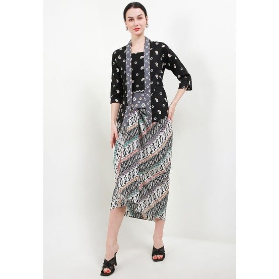 JAMIN MURAH Kebaya Kutu Baru Jumputan Batik Katun by Khalisa Batik - Hitam(BISA LANGSUNG ORDER)
