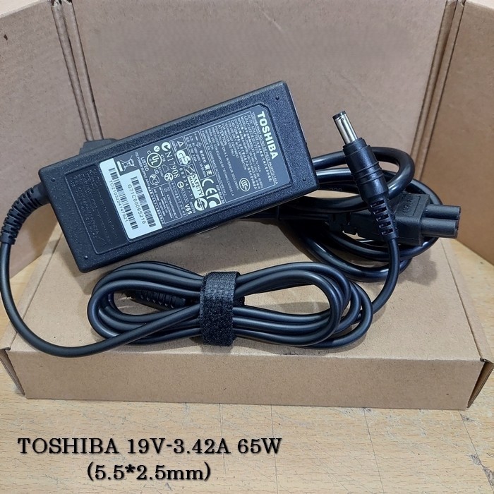 Adaptor Charger Toshiba Satellite E45 E45W E45DW E45-B E45T-B (60Watt)