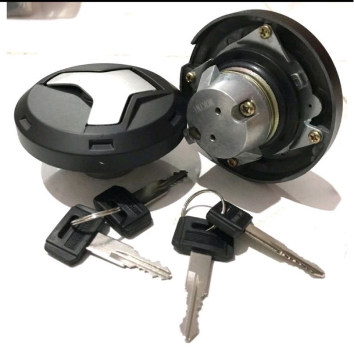 tutup tanki nmax 2019 kunci panjang - kunci pendek