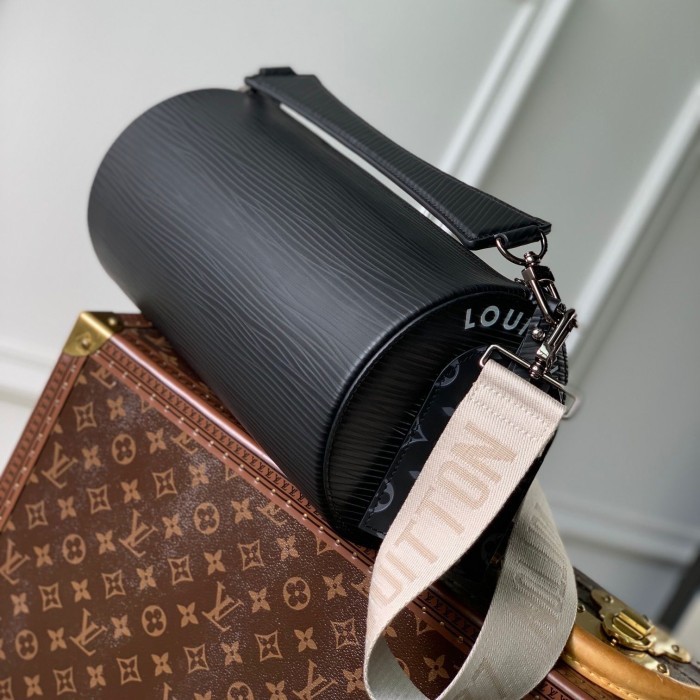 TAS SELEMPANG PRIA BRANDED IMPORT / TAS SLEMPANG BRANDED PRIA BAHAN KULIT / TAS PRIA CASUAL  LIMTED 