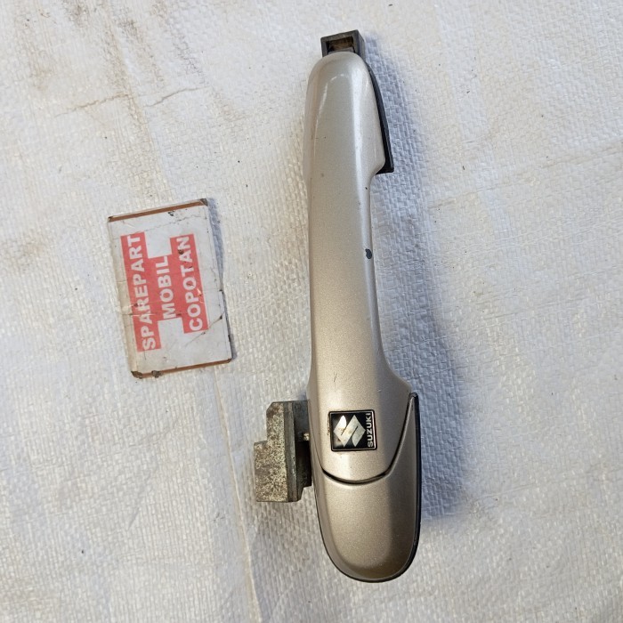 Handle handel pintu luar Belakang Kanan RR Suzuki Aerio / Baleno next G copotan