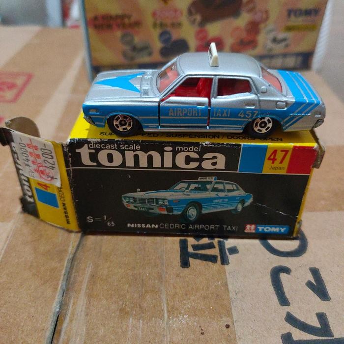 FG99 tomica 47 nissan cedric airport taxi