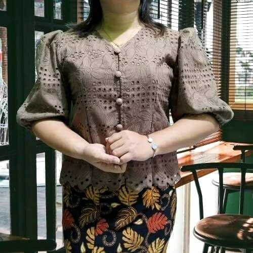 Brokat Elegan/HATEVA ATASAN KATBOL /BLOUSE KATUN PREMIUM/BAJU KEBAYA KATUN BANGKOK/ATASAN KANCING DE