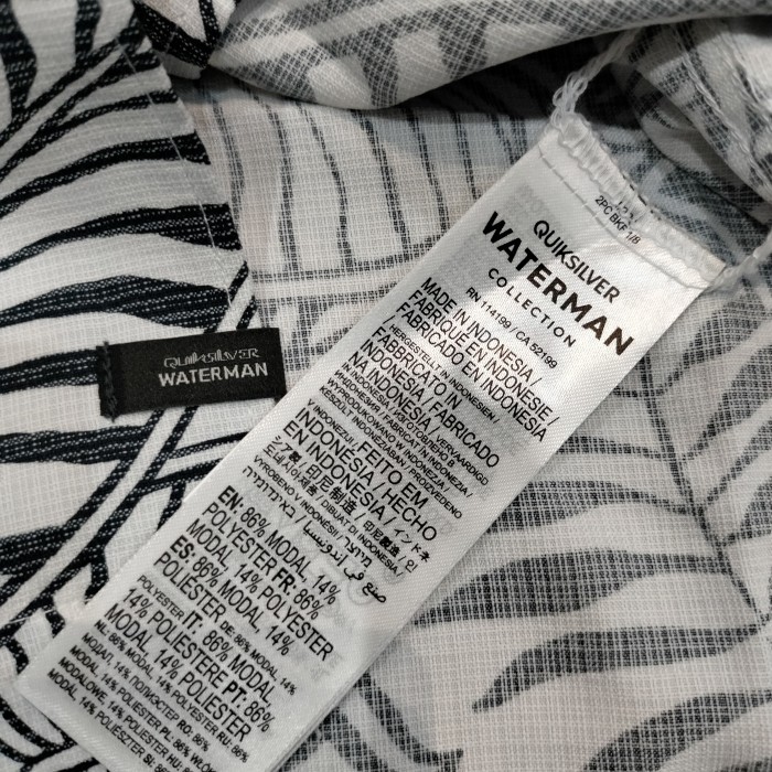 kemeja Quiksilver waterman collection  073 - XXL