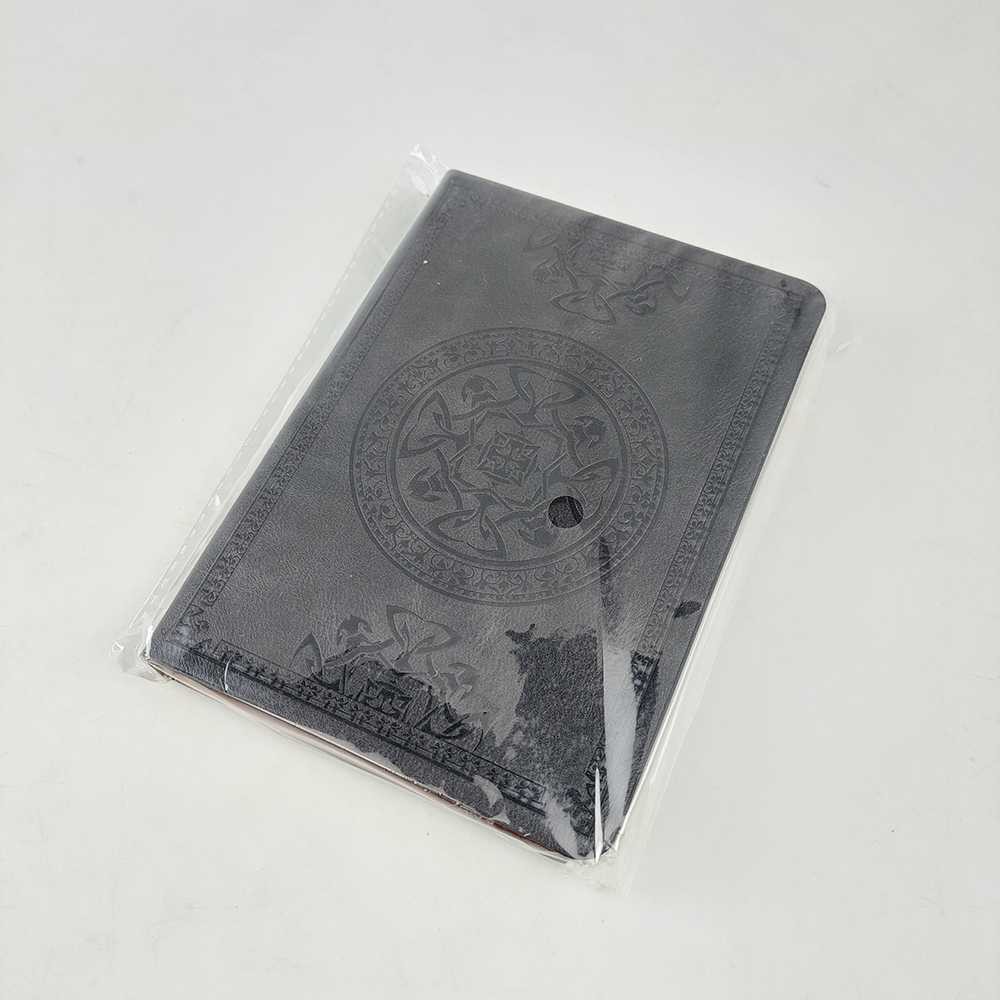 

AJSSHOP Buku Catatan Jurnal Notebook Leather Cover Vintage Pattern - WH-1564