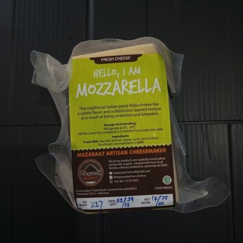 Mozarella Full Fat Mazaraat Artisan Cheese|Mozarella|Keju Mozarella