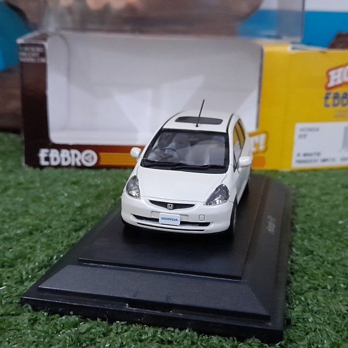 Die-cast Honda Jazz Fit Ebbro mainan anak skala 43