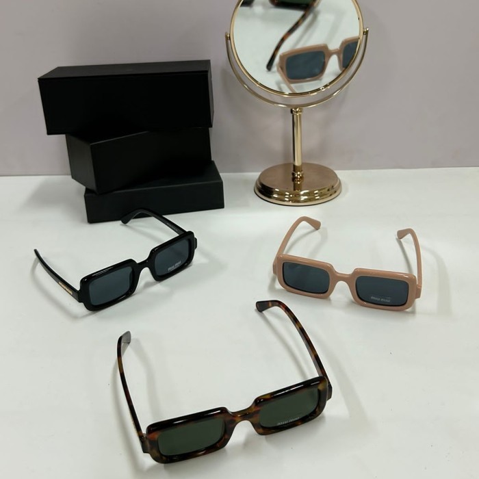 Kacamata Fashion Wanita Miu 1422