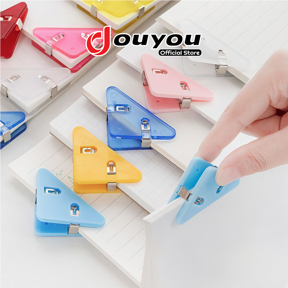 

Paper Clip Binder Klip Kertas Segitiga Penjepit Sudut Kertas Transparant Clips Book & Paper Corner ATK3016