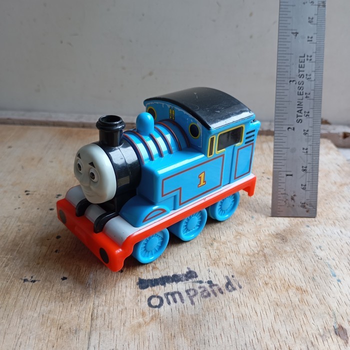 MAINAN miniatur kereta Thomas mattel