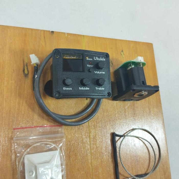 Ukulele Uke Piezo Pickup Preamp 3-Band