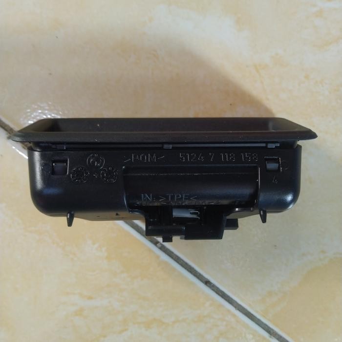SALE handle/lock switch kap bagasi BMW E90 E60 E70