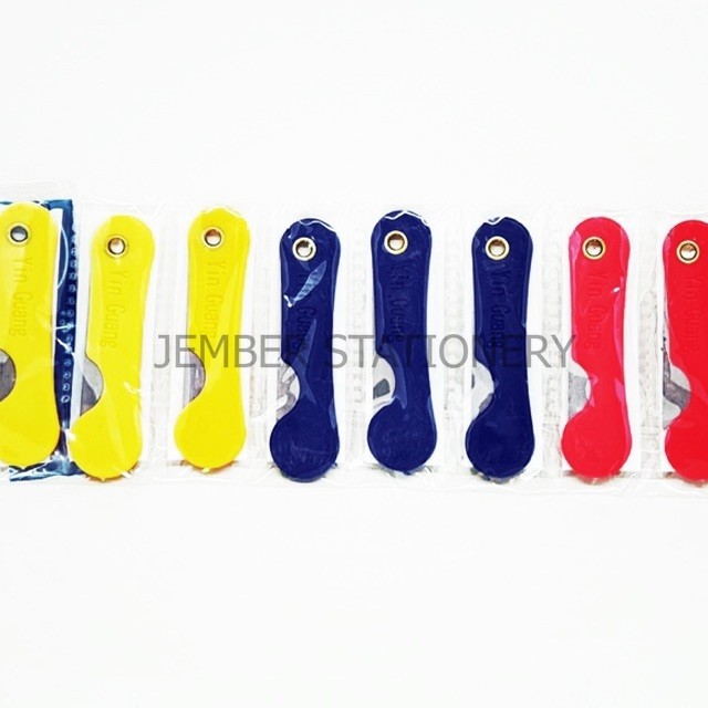 

(12pcs) Pemes Warna Renteng Pemes Mini | Cutter Lipat Cutter Kecil
