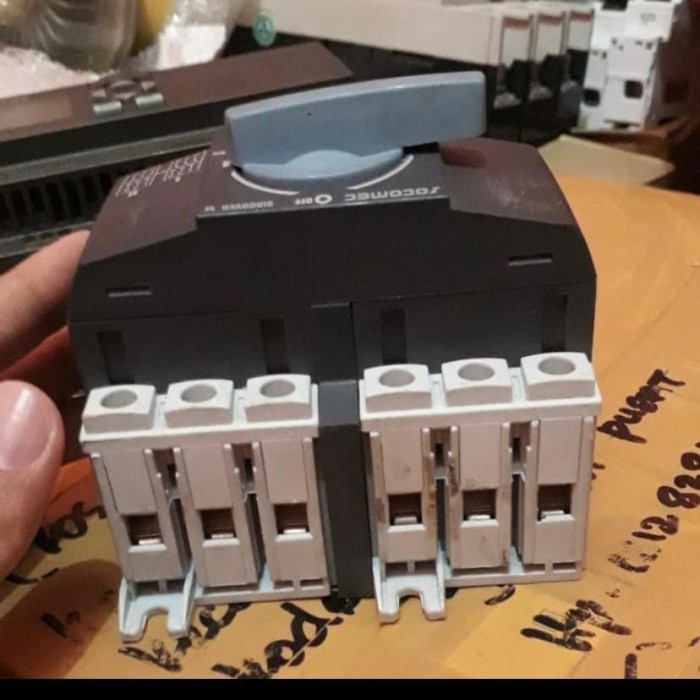 cos socomec 3pole 40a