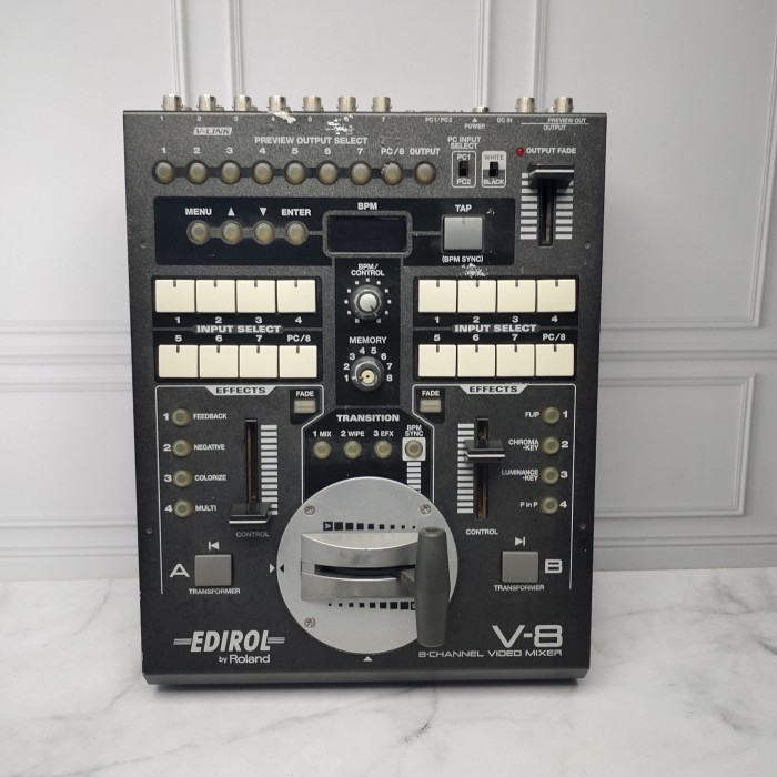 Roland Edirol V-8 8 Channel Video Mixer Switcher