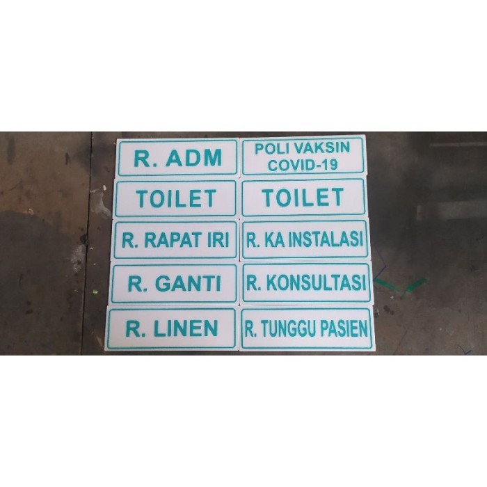 s c AKRILIK JALUR EVAKUASI SIGN RAMBU GLOW IN THE DARK 30X10 - ruangan 20x10