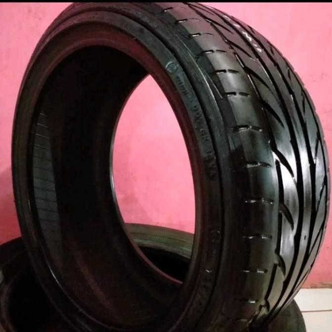 Ban mobil second ukuran 195/45 ring16 tubless..