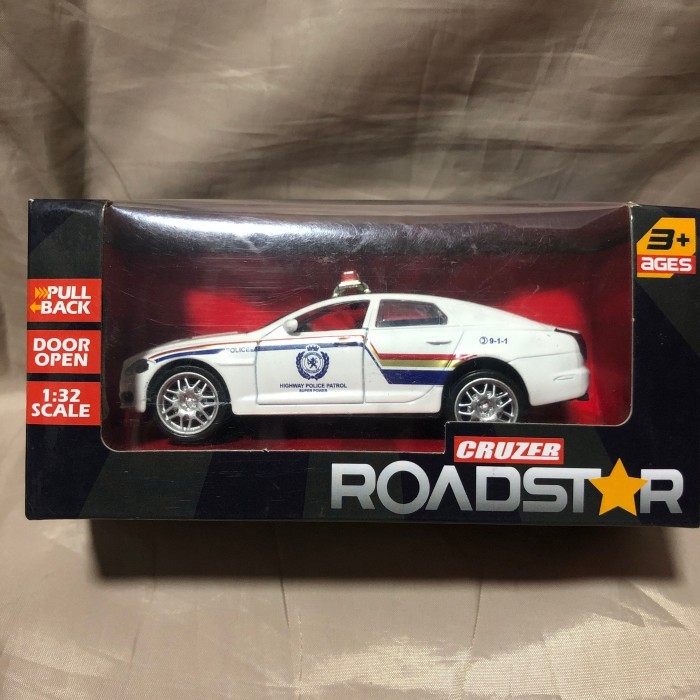 EF90 Cruzer Roadstar Metal Diecast 1:32