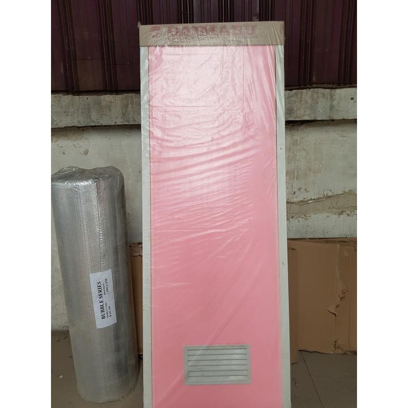 Pintu PVC Pink Merek DAIMARU Untuk Kamar Mandi / WC