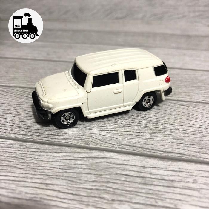 XCMH Tomica Cool Drive - Preloved/ Minor - Putih