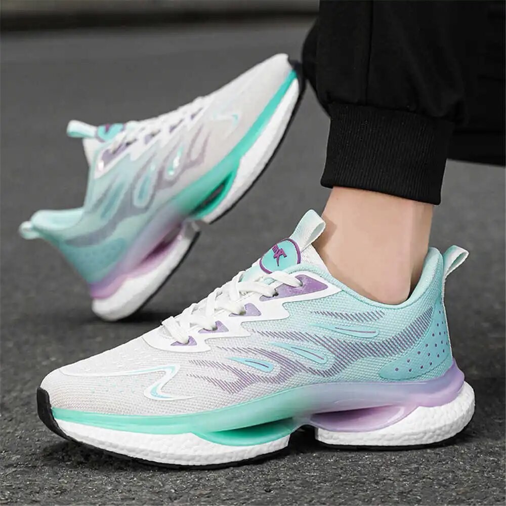 Sepatu olahraga pria bermerek Bicolor 36-40 sneakers pria biru terjual terbaik sneakers luxus sport 