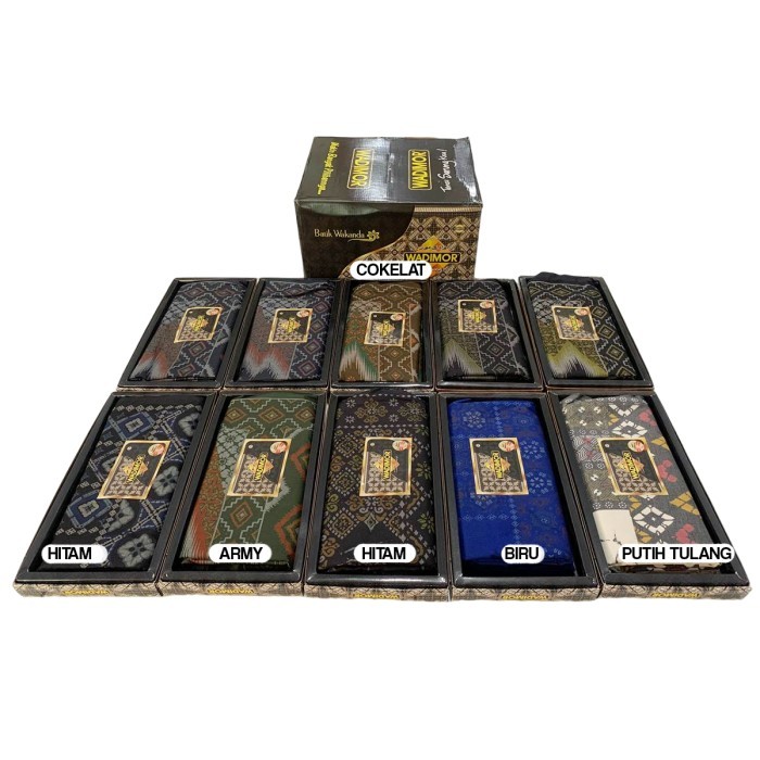 Wadimor Sarung Tenun Motif Batik Wakanda - Hitam