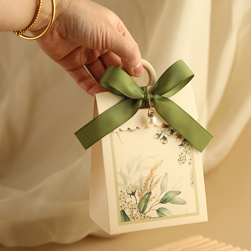 

Kertas Packing Paper Bag Pita Hijau Paper Packing Souvernir Wedding Candy Gift Box Korean Style Wooden Ring