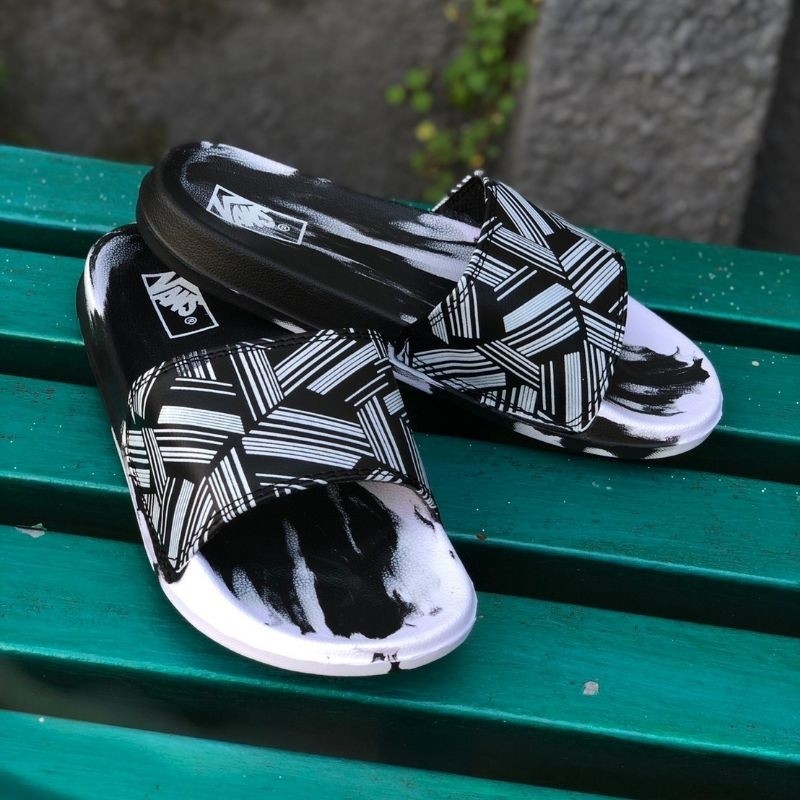 PROMO Sandal Pria Slide Karikatur Sandal Vans Marvel Motif