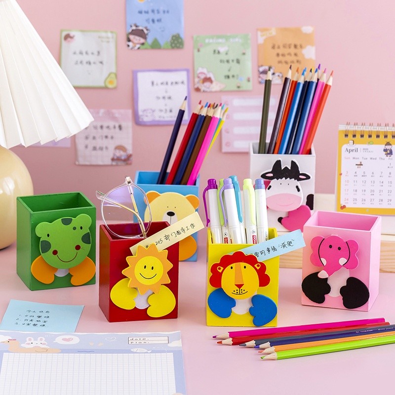 

Tempat Pensil Dan Pulpen Karakter Serbaguna Desktop Multifungsi Pen Holder 926