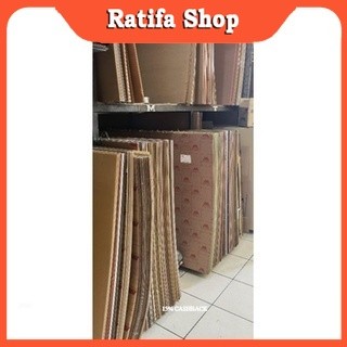 

AKRILIK LEMBARAN WARNA GOLD UKURAN 183 x 50 TEBAL 2mm