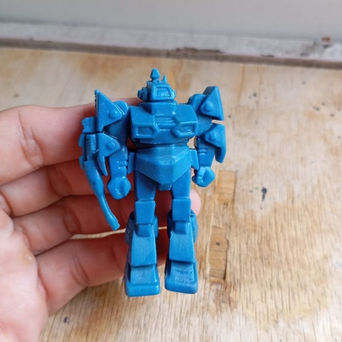 MAINAN mainan figure robot karet vintage