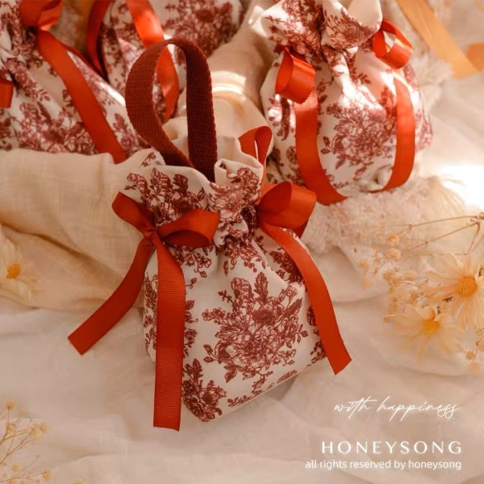 POUCH CANVAS SERUT SOUVENIR WEDDING / HAMPERS POUCH  CANVAS - GOLD