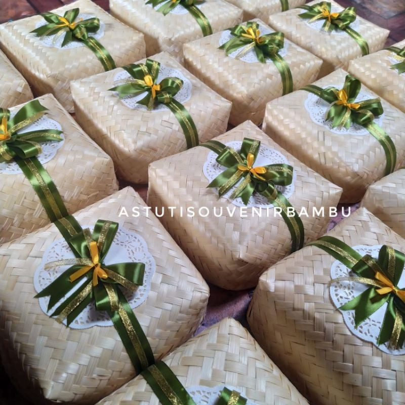 PROMO SALE HAMPERS LEBARAN SEPASANG BESEK BAMBU BLICING PITA REGULER MIN 22X22X8 CM/ besek souvenir/