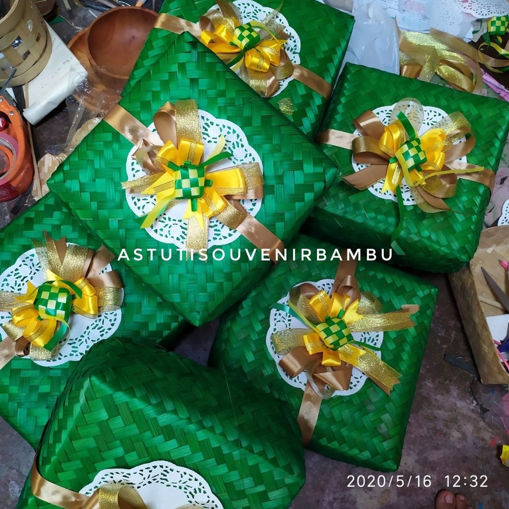 

PROMO SALE HAMPERS LEBARAN BOX BESEK 15-25cm FREE PITA LEBARAN PREMIUM / besek makan / besek jogja / besek murah / besek ketupat / bingkisan parsel