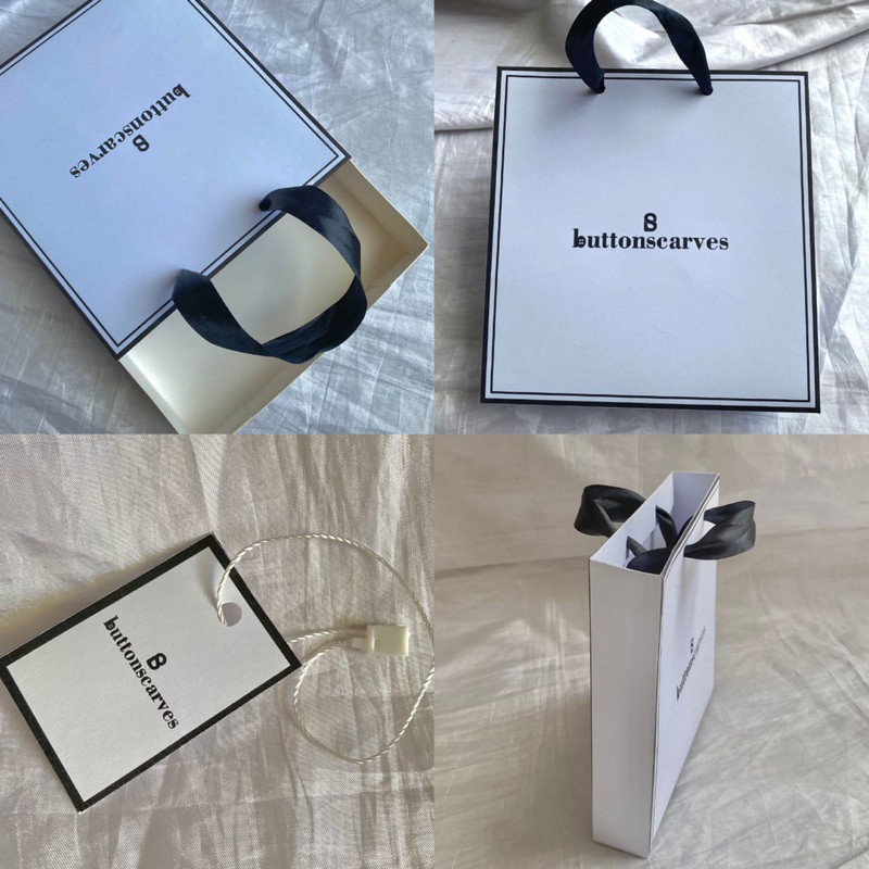 

NVY - BOX BUTTONSCARVES SET//BOX HIJAB SLEEDING FREE PITA TAG BUTTONSCARVES