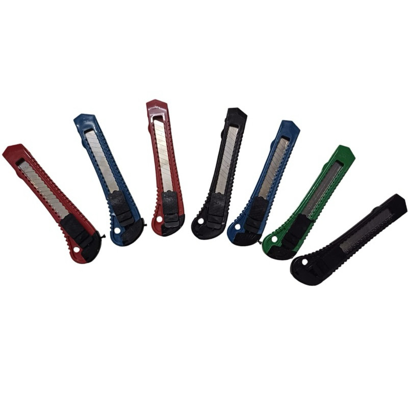 

Cutter Besar | Cutter Plastik Tajam | Cutter Murah | Cutter Pisau